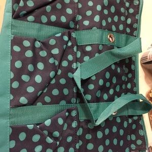 Thirty one zip top organizing utility tote